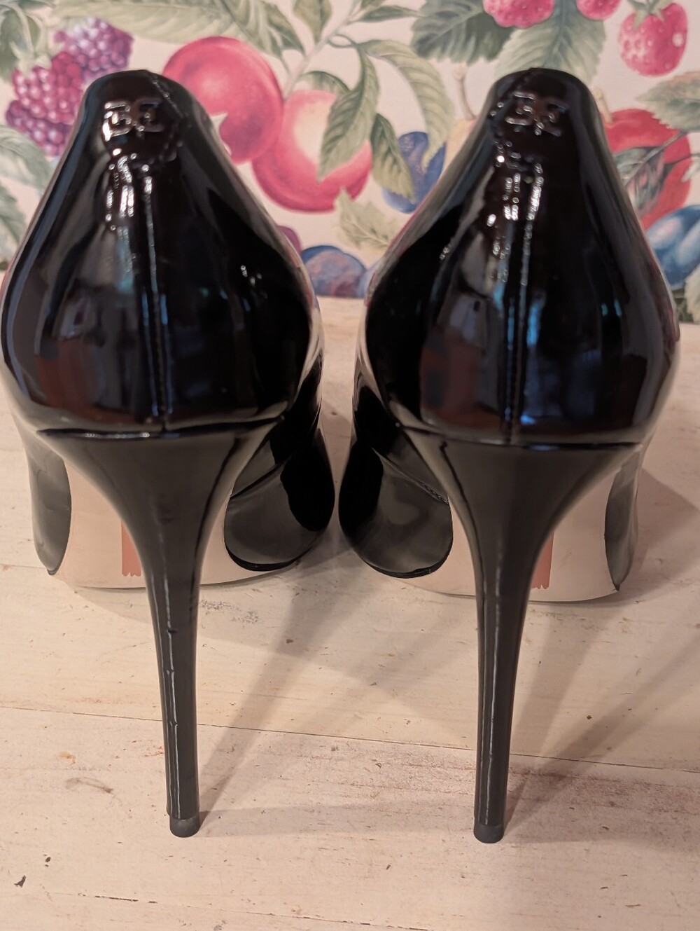 Sam Edelman Black Patent Pointed-Toe Stiletto Heels Sz 8.5 - Picture 5 of 13